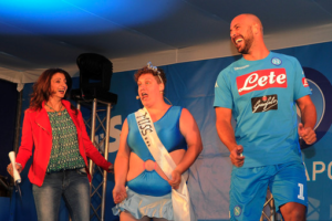 CalcioNapoli, da Dimaro il divertente ballo di Pepe Reina
