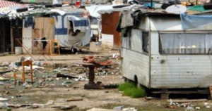 Napoli, rissa in un campo rom finisce in tragedia: muore un uomo