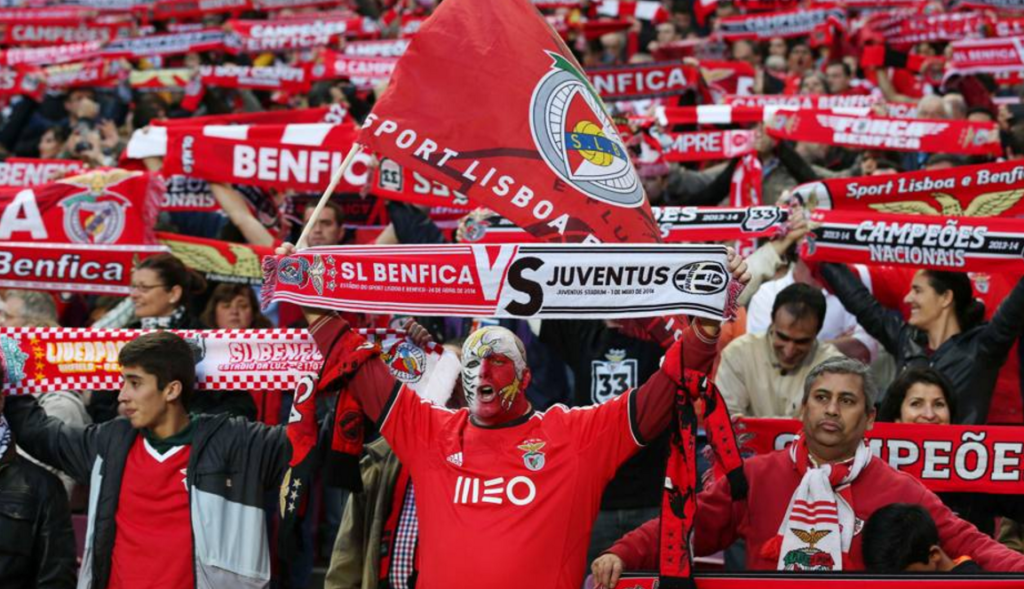 Champions League: il Napoli con il Benfica, reazione del tifo portoghese