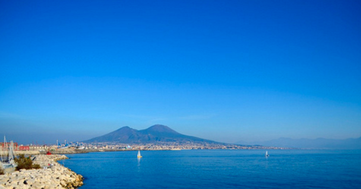 Meteo Napoli: ultimi giorni di Agosto arriva l'anticiclone Bacco
