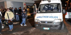 Tragedia a Ischia, giovane madre si toglie la vita: aveva due bambini piccoli