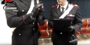 Sesso e pulizie in cambio di un lavoro, ecco come una donna avvicinava e truffava gli anziani