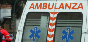 Terribile incidente a Maddaloni, marito e moglie investiti mentre erano in bici