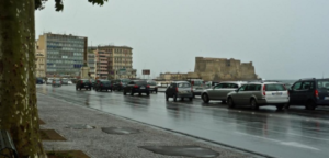 Meteo Napoli, arriva Summer Storm: pioggia e calo delle temperature