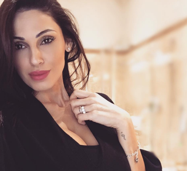 Anna Tatangelo infuriata contro la stampa, la risposta della show girl