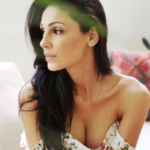 Anna Tatangelo condivide un pensiero su Facebook, attaccata duramente