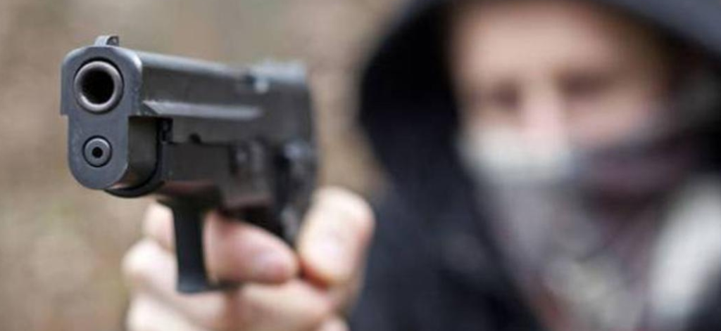 Paura agli Scavi di Pompei, rapina a mano armata tra i turisti