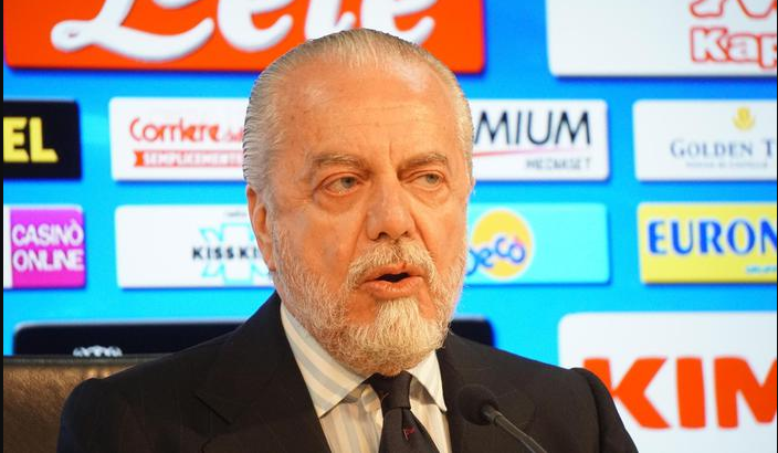 De Laurentiis, "Vinciamo lo scudetto e prendo Chiesa". Poi la smentita della società, "Non c'è alcuna dichiarazione"