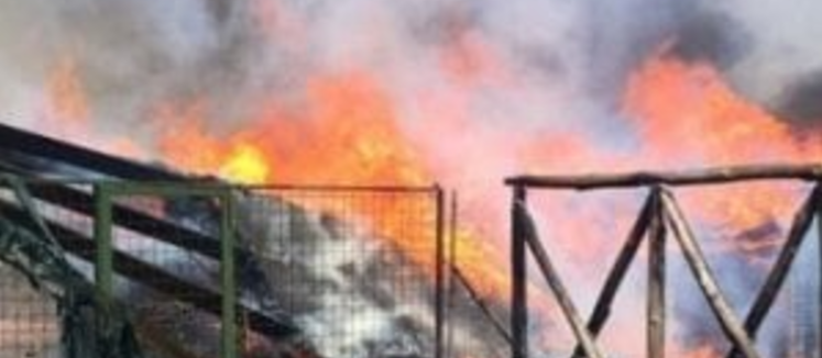 Incendi in Campania, continua a bruciare il monte Faito. Fiamme anche a Montevergine, bloccata la funicolare