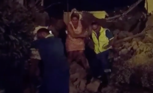 Trema la terra ad Ischia, forte la scossa: "Ho pianto per la paura e sono andata in strada"