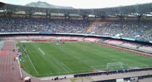 Napoli-Benevento, pullman giallorosso accolto dagli applausi