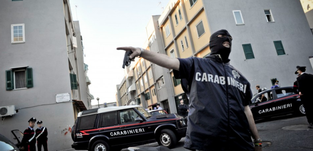 Blitz nel quartiere Scampia, operazione anticrimine nel quartiere