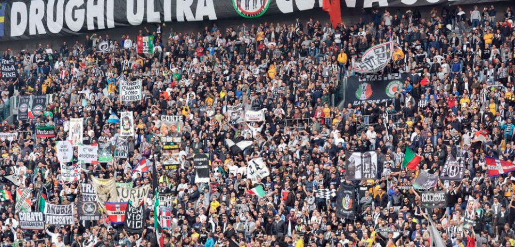 Vergogna allo Juventus Stadium, ultras bianconeri protagonisti di un gesto miserabile
