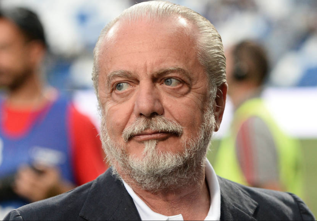 Il mercato del Napoli è come un film grottesco e demenziale