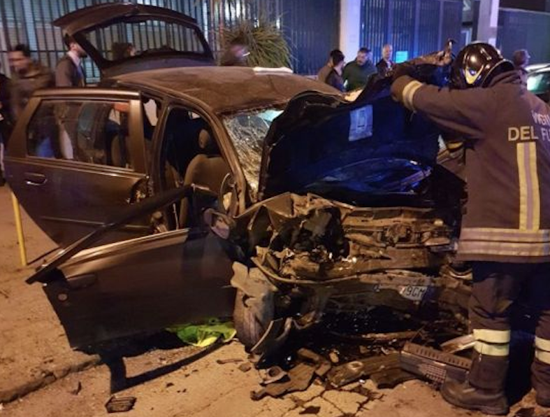 Tragico incidente a Nocera, più auto coinvolte: un morto e otto feriti