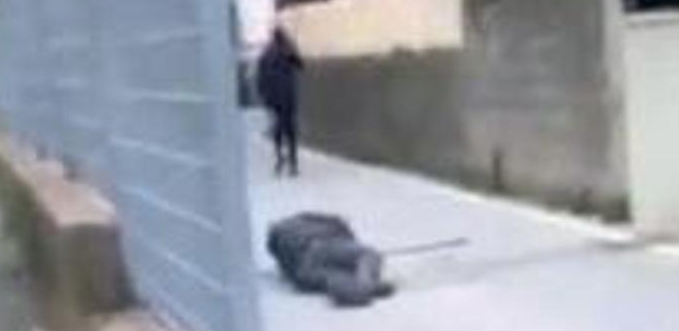 Napoli, anziano scippato con violenza: mandibola fratturata