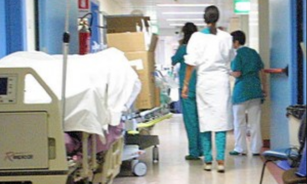 Ospedale San Paolo, muore dottoressa: "Paura per la tubercolosi"