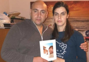 Il dramma di Salvatore e Maria Immacolata: "Vogliamo sapere come è morto nostro figlio di 7 mesi"