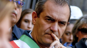 Napoli, allerta meteo: De Magistris chiude villa comunale e tutti i parchi