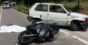 Ottaviano, incidente mortale: è deceduto centauro 23enne