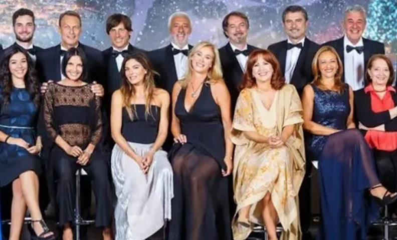 Un Posto al Sole, Roberto lotta tra la vita e la morte e Michele rischia il posto