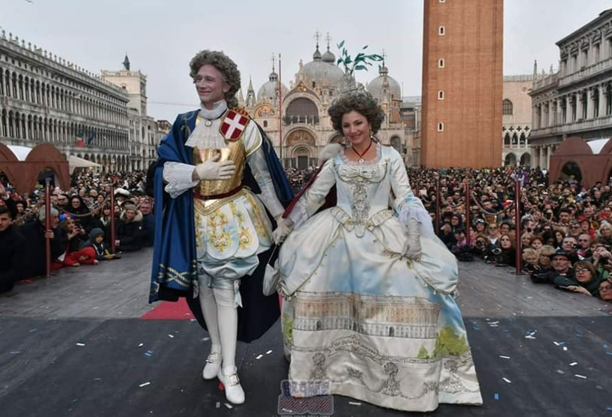 Carnevale di Venezia, due napoletani hanno vinto il premio "Maschera più bella"