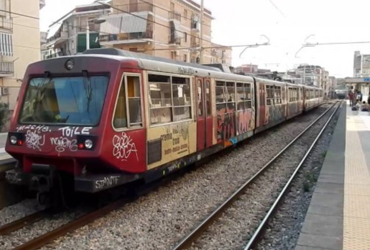 L'EAV sospende corse e servizi: "No ai ricatti dei sindacati"