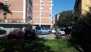 Bologna, due bambini precipitano dall'ottavo piano: morti entrambi