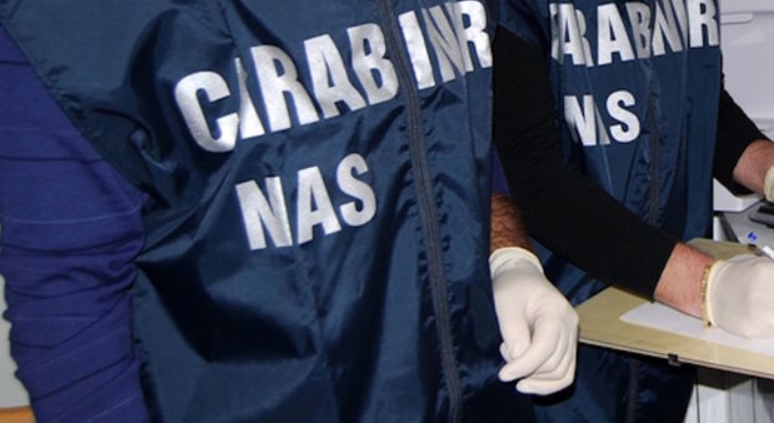 Blitz dei Nas a Napoli e provincia, controlli sull'igiene alimentare e sanitaria