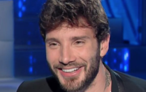 Stefano De Martino, flirt con l’attrice