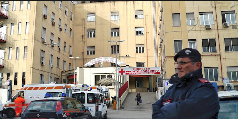 Pinza nell'addome di una donna dopo il parto, l'ASL dispone un'indagine interna