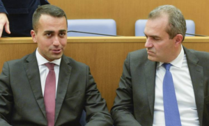 Di Maio attacca De Magistris: "Napoli con lui città-zavorra"