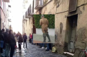 Aversa, uomo nudo gira in strada: la denuncia dei residenti