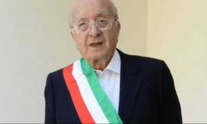 Amministrative, l'inossidabile De Mita e l'exploit delle liste civiche