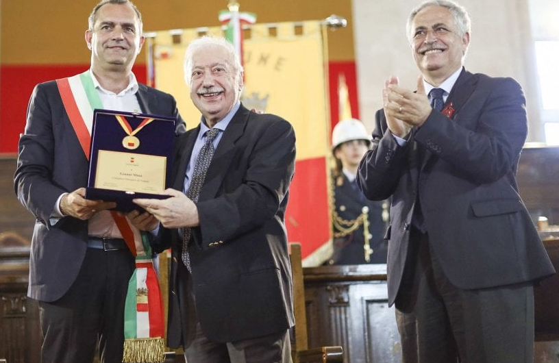 Gianni Minà cittadino onorario di Napoli: "Questa città è la fabbrica dei mie 60 anni di giornalismo"