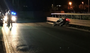 Tragedia in Irpinia, moto si schianta contro muretto: muore centauro napoletano