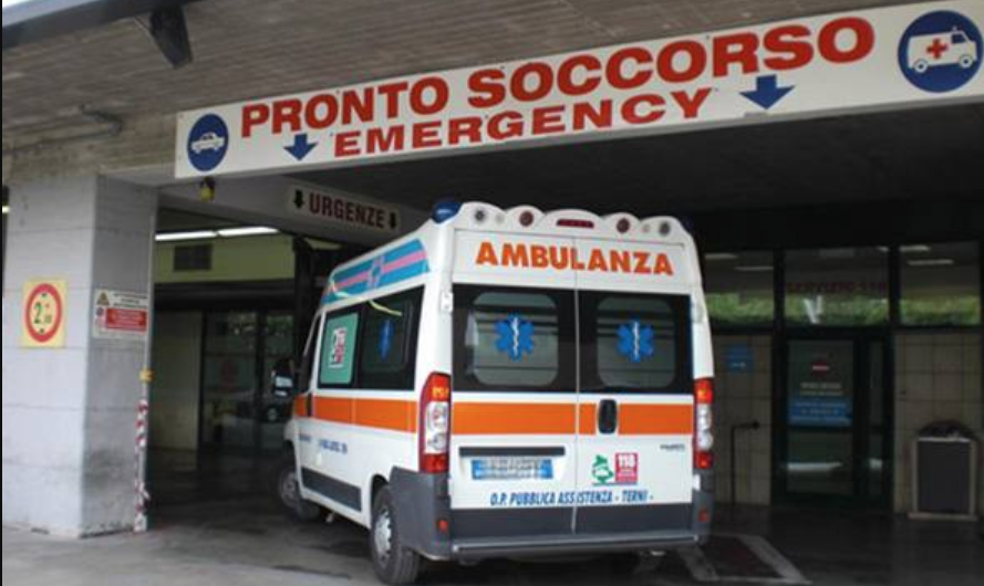 Dalla lite all'Odissea, 19enne e sua madre girano 4 ospedali per un naso rotto