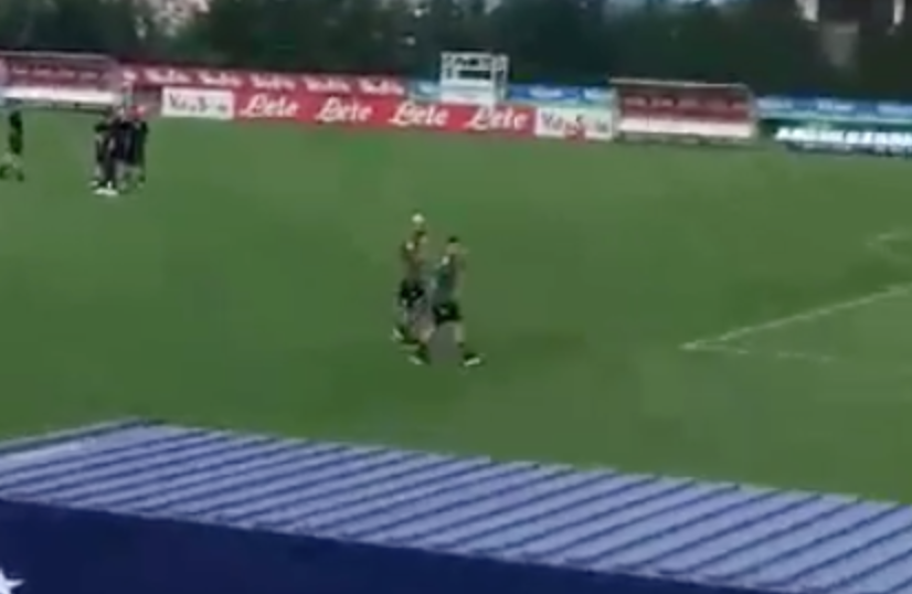 "Vai via", Mario Rui risponde con il dito medio ai tifosi del Napoli