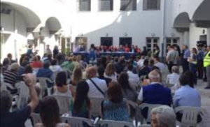 Secondigliano, chiusura pomeridiana per biblioteca e centro Pertini: la protesta dei cittadini