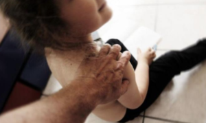 abusi papà figlia