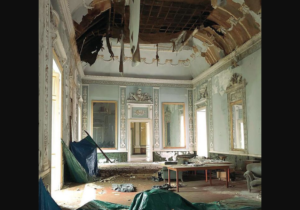 Palazzo D'Avalos, lo scempio che Napoli non può permettersi