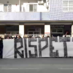 Napoli, i tifosi protestano fuori al San Paolo: "Mercenari rispetto!"
