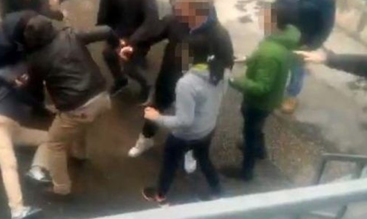 Giugliano, picchiati e inseguiti da babygang 'per gioco'. L'appello di una madre: "Mio figlio tremava"