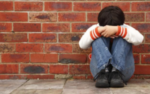 Il dramma di Federico, malato ma senza cure per i tagli alla sanità: l'appello della madre