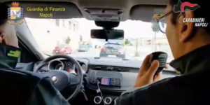 I fiori della camorra, pestaggi e intimidazioni per favorire un'azienda: maxi sequestro della Guardia di Finanza