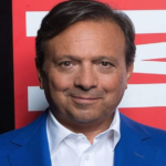 Coronavirus, positivi Piero Chiambretti e sua madre