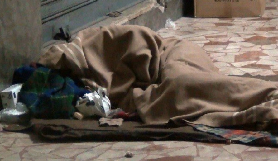 Napoli, il ritorno della 'morte fredda': trovato senza vita il corpo di un clochard