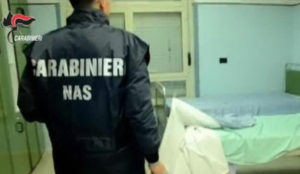 Covid19 a Napoli, tamponi abusivi e non autorizzati: il blitz dei carabinieri