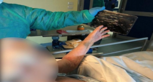 Compie 100 anni ma è ricoverata per il covid19, festa a sorpresa nell'ospedale di Messina