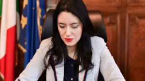 Covid19, il piano del Governo per la scuola: nessun bocciato e maxi colloquio per la maturità